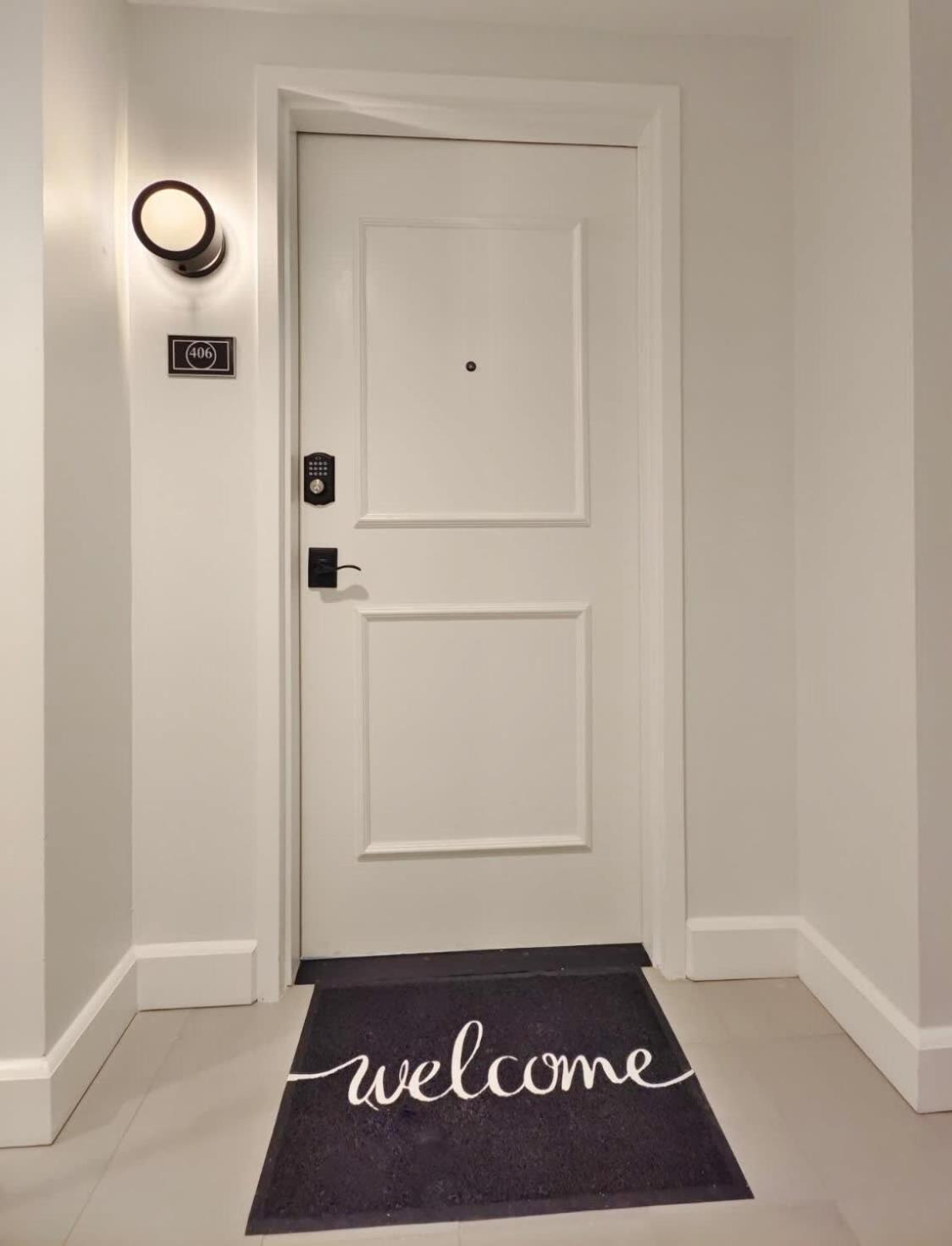 Fun Cozy Apts - 1 25 Mile Walk To Tiaa Bnk Fld Jacksonville Exteriér fotografie