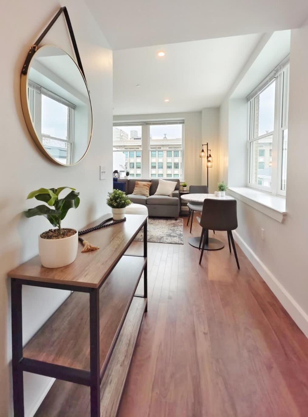 Fun Cozy Apts - 1 25 Mile Walk To Tiaa Bnk Fld Jacksonville Exteriér fotografie